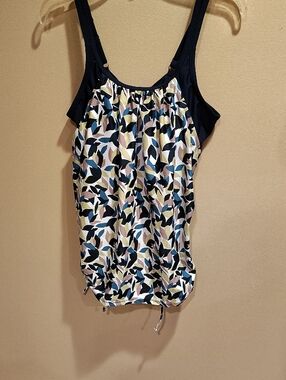Quint Soul Women's Size S/P Leaf-Print Navy Multi-Color Tank Swim Top WM